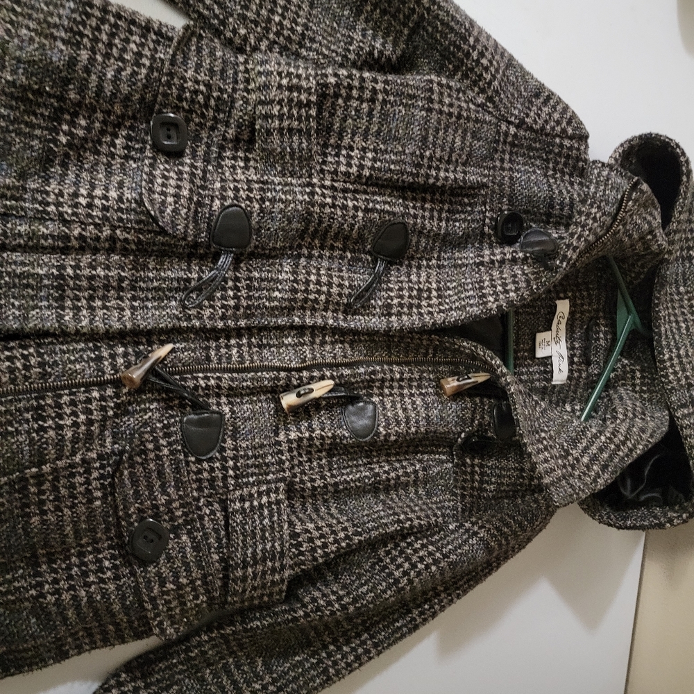 Coat - Picture 2 of 5